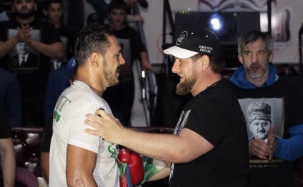 Ramzan Kadırov Zabit Səmədova maşın hədiyyə etdi