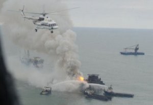 İtkin neftçilərin axtarışına qoşulan ailə üzvləri üçün 3 helikopter ayrıldı