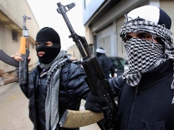 Pakistanda terrorçu özünü partlatdı: 29 ÖLÜ
