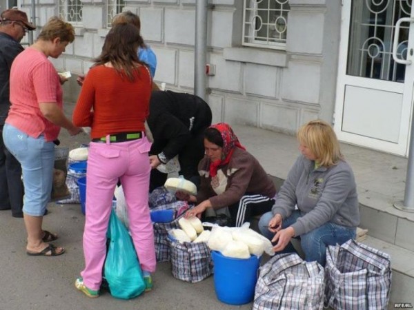 İcazəsiz küçə ticarəti ilə məşğul olanlar da cərimələnəcək