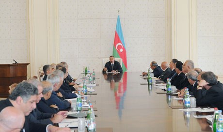 Azərbaycan prezidentinin sədrliyi ilə Nazirlər Kabinetinin iclası keçirilib