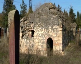 Qazaxda qədim türbə tapıldı