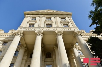 XİN İrana qarşı sanksiyaların ləğvini alqışladı