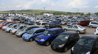 “Maşın bazarı“nda satıcılar icarə haqqının azaldılmasını istəyir