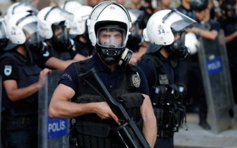 Türkiyədə partlayış: 7 polis yaralandı