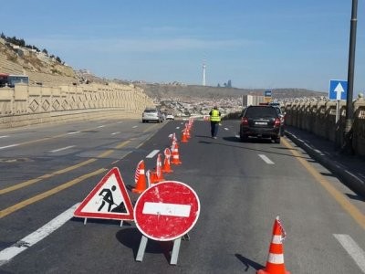 Bakıda xüsusi hərəkət zolaqlarının çəkilişi dayandırıldı