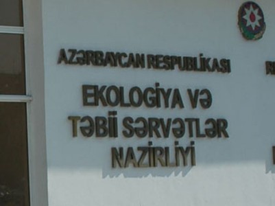 Ekologiya və təbii sərvətlər naziri Saatlıda vətəndaşları qəbul edib