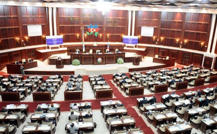 Milli Məclis deputatlarla bağlı qərar verdi