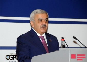 Rövnəq Abdullayev: “İşçilərimizin maaşı artırılacaq“