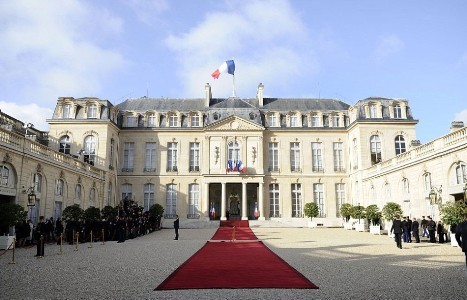 Fransa kəşfiyyatı: Paris terrorunu Rusiya təşkil edib