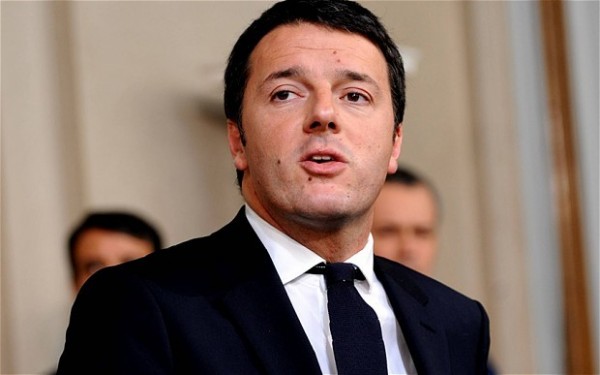 Renzi Almaniyanın təklifini “Axmaqlıq paktı” adlandırdı
