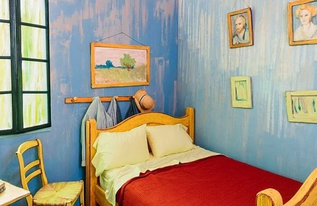 Van Qoqun otağı 10 dollara kirayə veriləcək