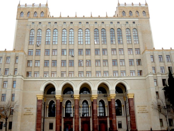 AMEA dövlət büdcəsinin gəlirlər hissəsində payını artırmaq istəyir