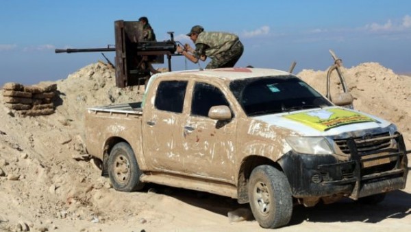 YPG Türkiyənin 24 kilometrliyində