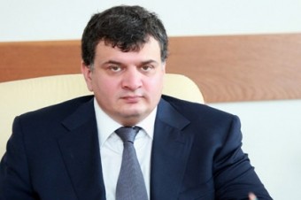 Sabiq icra başçısının cibindən saxta Azərbaycan pasportu çıxdı