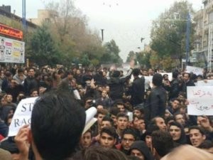 İrandakı seçkilər azərbaycanlı-kürd qarşıdurmasına səbəb olub