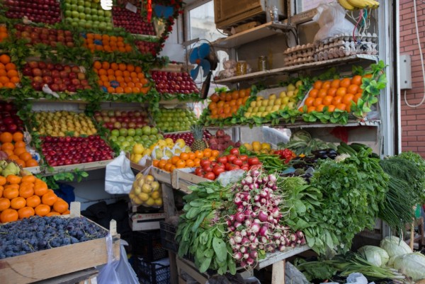 Bazarların bayram əhvalı - QİYMƏTLƏR NİSBƏTƏN BAHALAŞIB