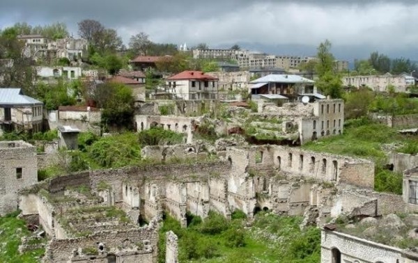 Ermənilər ərazilərimizi kütləvi şəkildə boşaldır