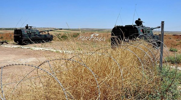 Türkiyə Hələbi bombaladı