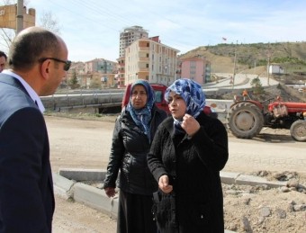 Türkiyədə 88 yaşlı kişini evlənmək adıyla aldadan azərbaycanlı qadın həbs edildi