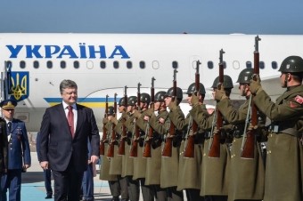 Poroşenko Türkiyəyə səfər edib