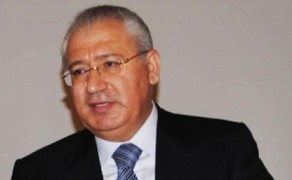 Nazir milli qəhrəman ailəsinə güzəştlə kombayn verib
