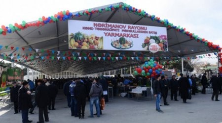 Bayram yarmarkaları başladı - Siyahı