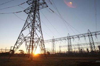 Rusiya və İran Azərbaycan üzərindən elektrik şəbəkəsi yaradır