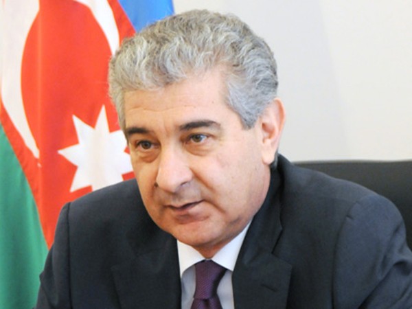 Əli Əhmədov: Bayram günlərində gərək qiymətlər aşağı salınsın