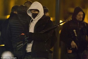 Antiterror əməliyyatları zamanı Belçikada 6, Parisdə isə 1 nəfər saxlanılıb