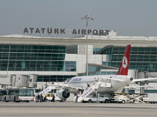 Türkiyənin Atatürk hava limanında təhlükəsizlik tədbirləri gücləndirilib