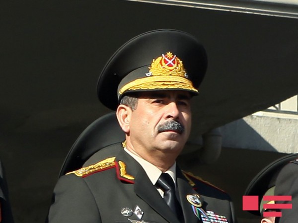 Zakir Həsənov və digər generallar şəhid zabitlərlə vida mərasiminə gəlib