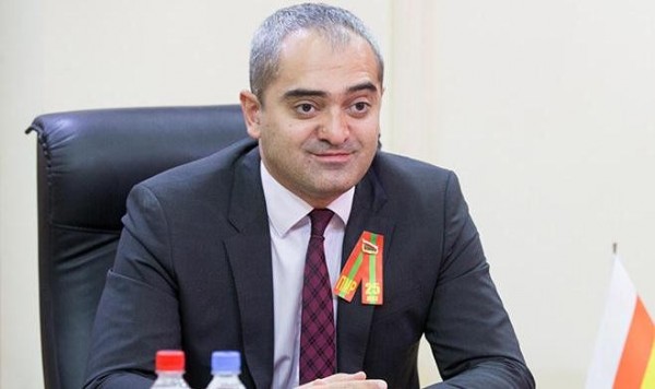 Separatçıların “naziri“ istefa verdi