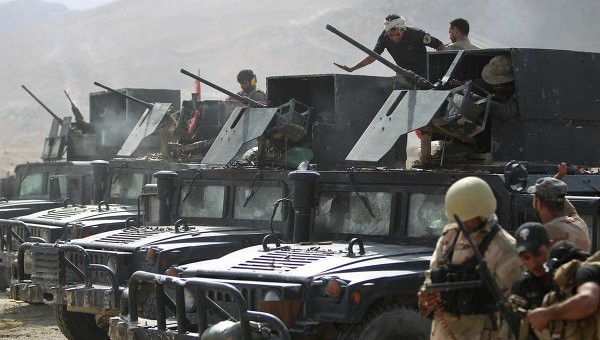 İraq ordusu Hit şəhərini İŞİD silahlılarından azad edib