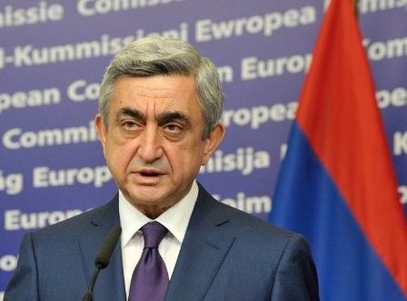 Ermənistan mediası Sarkisyanı bahalı maşınlarla “vurdu” - FOTOLAR