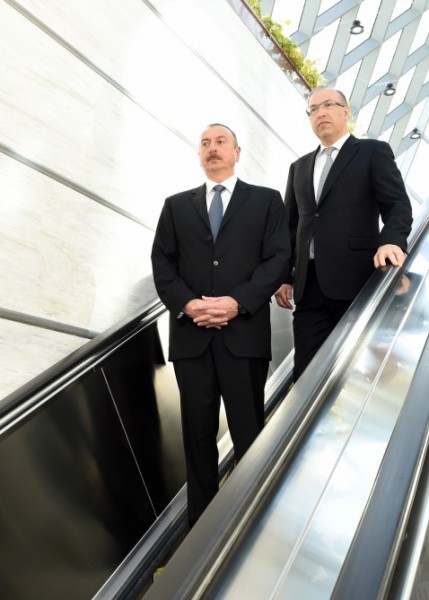 Prezident yeni metro stansiyalarının açılışında -FOTOLAR
