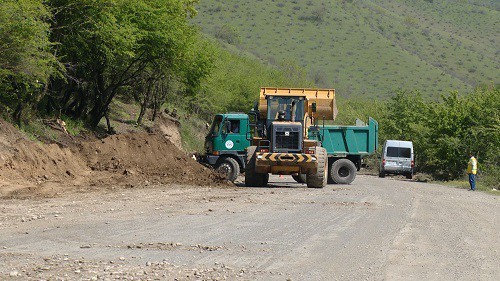 Qaraməryəm-İsmayıllı yolu əsaslı təmir edilir GÖRÜNTÜLƏR