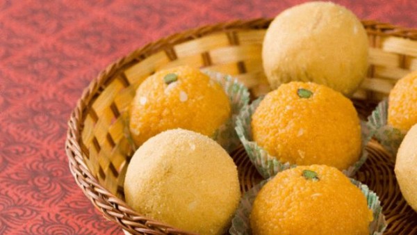 Pakistan: zəhərli şirniyyatdan azı 23 adam ölüb