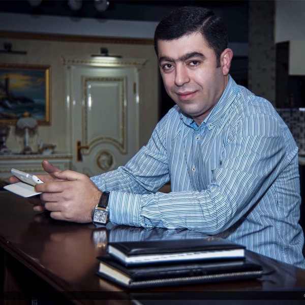 Bakıda tanınmış biznesmen özünü öldürdü - FOTO - YENİLƏNİB