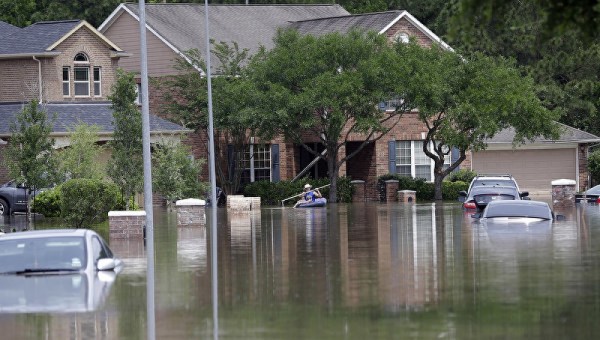 Texasda leysan yağışları 5 nəfərin həyatına son qoydu