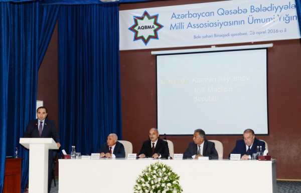 Azərbaycan şəhər, qəsəbə, kənd bələdiyyələri Milli Assosiasiyalarının ümumi yığıncaqları keçirildi