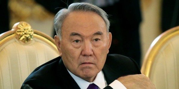 Nazarbayev paraddan imtina etdi