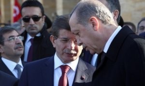 AKP-nin kritik iclası bitdi, Davudoğlu istefasını açıqlayır