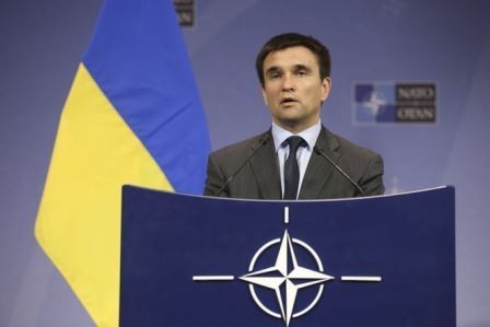 Klimkin: “Hazıram, lakin kompromis olmayacaq”