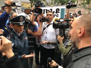 Yerevanda xarici işlər və müdafiə nazirlərinin istefası tələbi ilə etiraz akiyası keçirilir