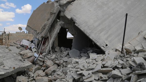 Suriya ordusu Hələbi bombaladı: 7 ölü, 32 yaralı