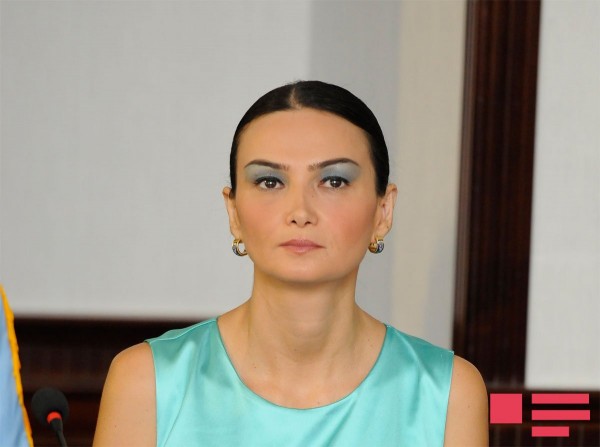 Qənirə Paşayeva BƏƏ rəsmisini Azərbaycana dəvət edib