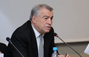Natiq Əliyev: “Bu il neftin qiyməti 60 dolları keçməyəcək”