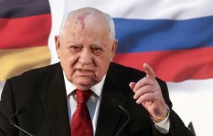 Qorbaçovun Ukraynaya girişinə qadağa qoyuldu