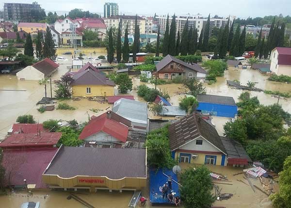 Rusiyada daşqınlar: 430 evi su basdı